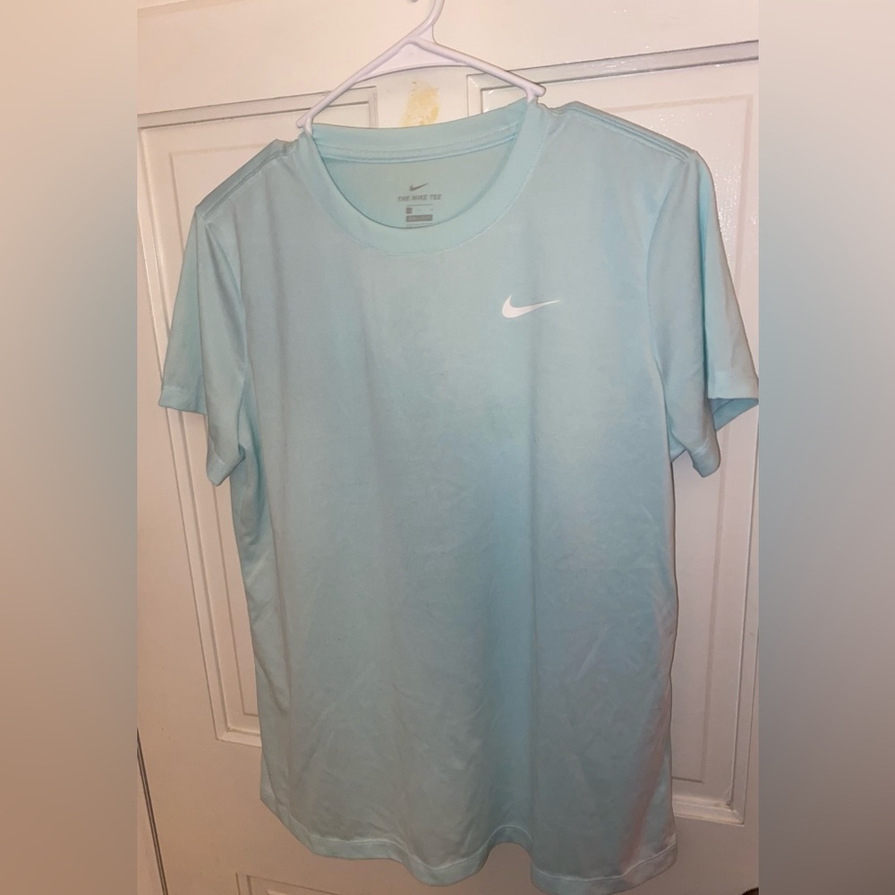 Nike dry-fit t-shirt